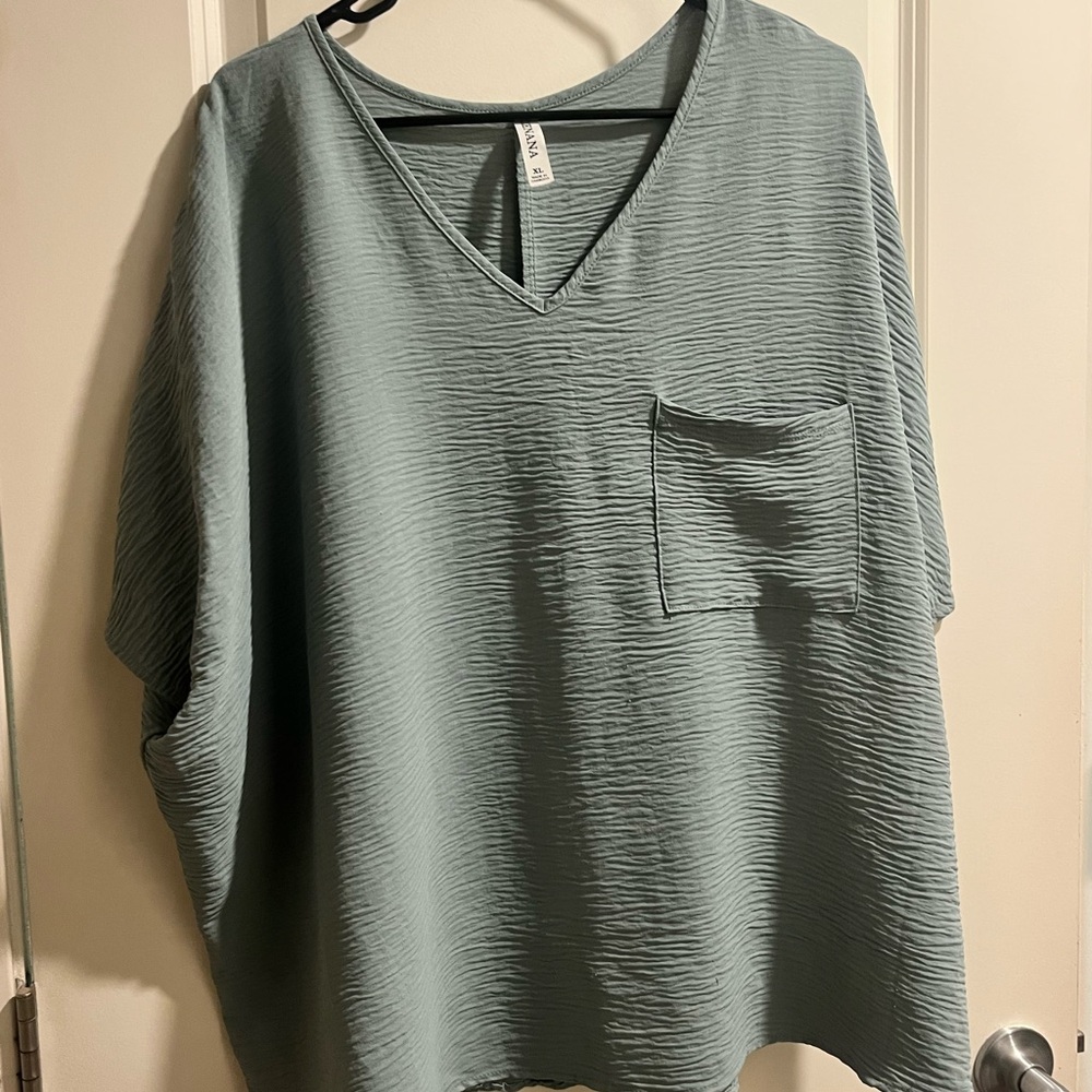 Zenana Outfitters Sage Green Textured V-Neck Pocket Tunic